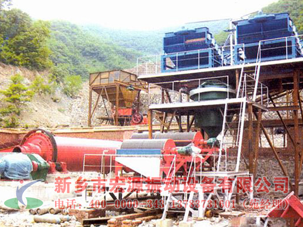 電磁高頻振動(dòng)篩使用現(xiàn)場(chǎng)